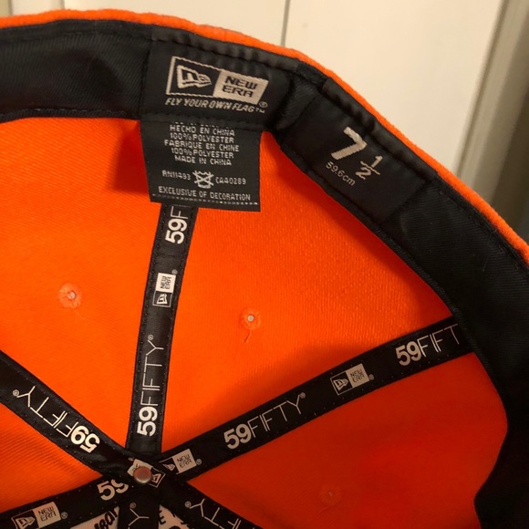 New Era 5950 Fitted Hat - Picture 2 of 2